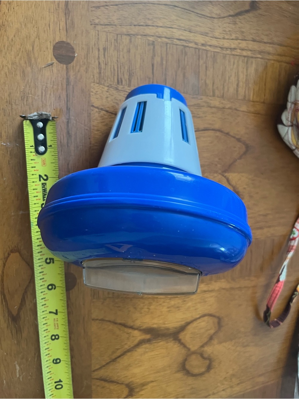 Pool chlorine floater